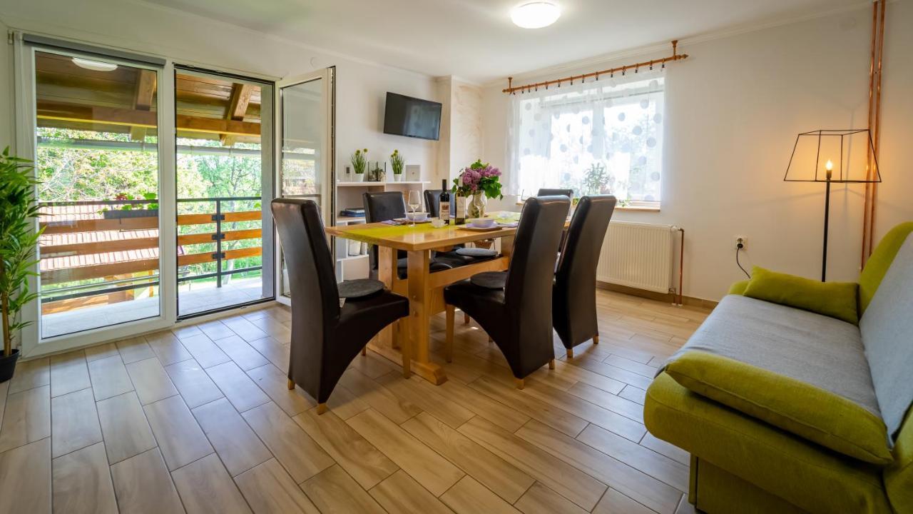 Holiday Home "Sleme" With Jacuzzi, Big Garden And Arbor With Fireplace Skrad Ngoại thất bức ảnh