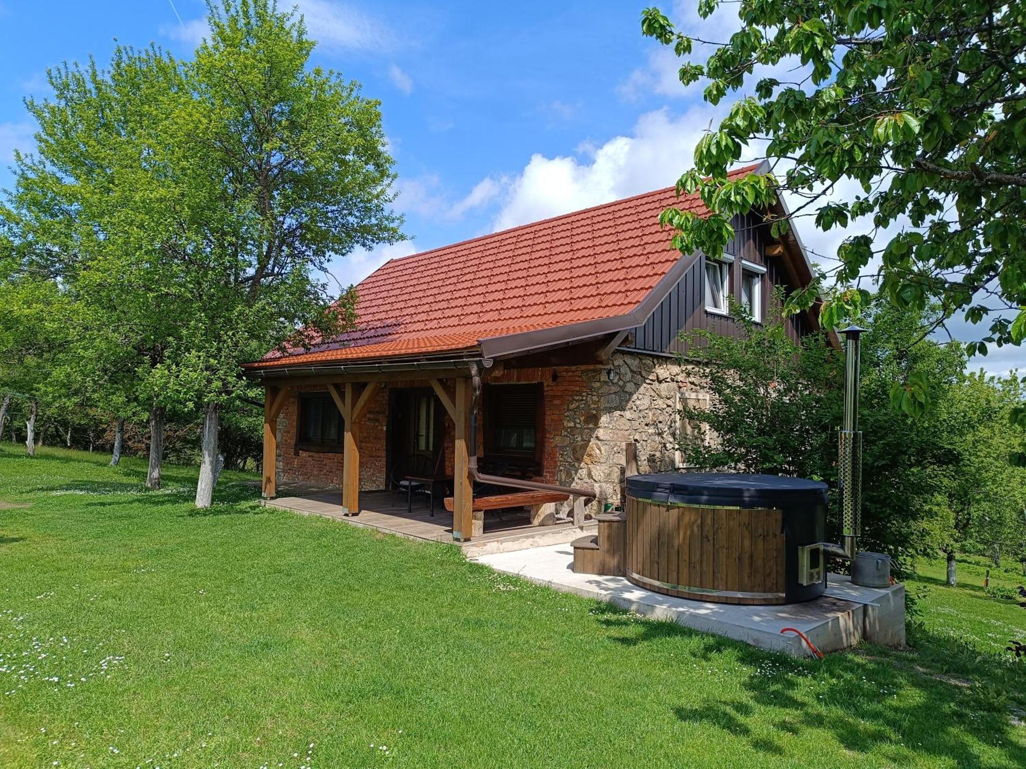 Holiday Home "Sleme" With Jacuzzi, Big Garden And Arbor With Fireplace Skrad Ngoại thất bức ảnh
